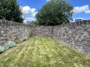 Photo 19- click for photo gallery